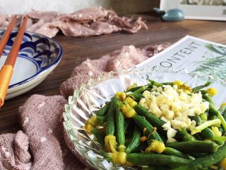 12、凉拌爽口黄瓜苗,完成。