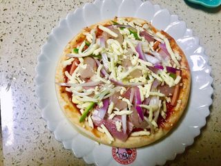 20、披萨~不一样的重奶酪拉丝披萨,再取20克奶酪撒在面上