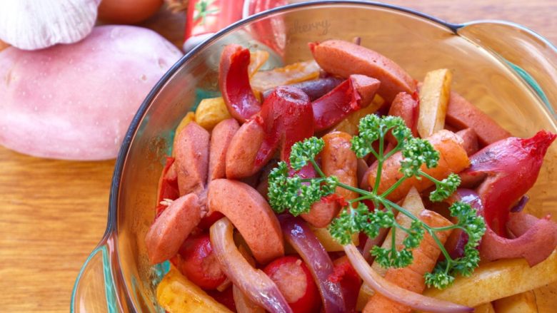 无肉不欢+红酒煨小红肠