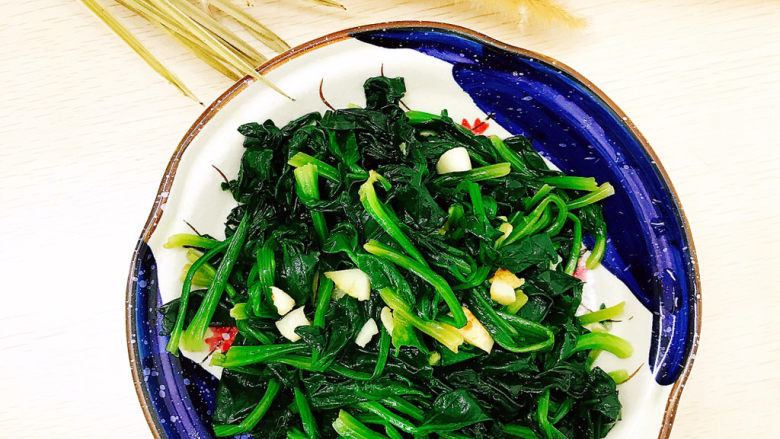 蒜末炒菠菜