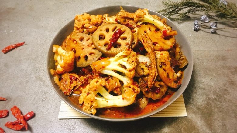 香辣什蔬干锅超级开胃素菜