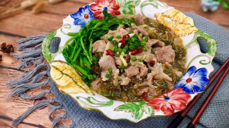 年味水煮酸菜滑肉片