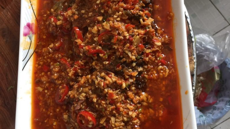 四川豆瓣鱼看着红很辣其实一点不辣