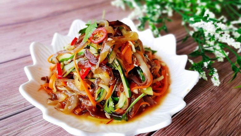 夏天必备凉拌海蜇皮