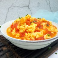 厨房挑战+素菜+ 美味西红柿炒鸡蛋