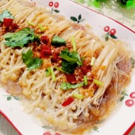 蒜蓉粉丝蒸金针菇