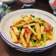 蒜薹炒豆腐