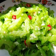 减脂系~凉拌苦瓜
