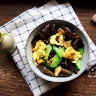 黄瓜木耳炒鸡蛋