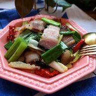 腊肉炒青蒜一家做肉百家香