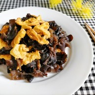 烧烤味木耳鸡蛋