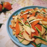 胡萝卜炒杏鲍菇