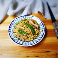 荷兰豆香干豆芽