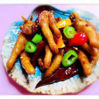 麻辣卤鸡爪