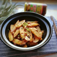 厨房挑战素菜酱爆山药片