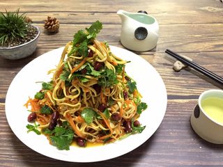 14、凉拌干丝金针菇,端上桌开吃吧……