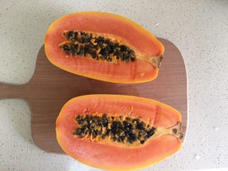 8、美人汤（木瓜炖燕窝）,拿个勺准备瓦籽