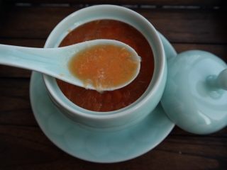 26、美人汤（木瓜炖燕窝）,我趁热喝了