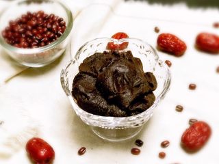 14、红枣豆沙,终于完成了，手臂已经不是我的了，炒豆沙真的太虐了