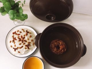 6、【不一样的冰糖雪梨】止咳良方,顺便还做了块大米发糕