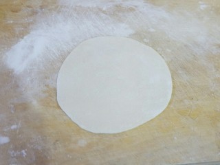 9、孤独的一人餐 牛肉三丝儿卷单饼,擀薄。跟云吞皮儿差不多薄