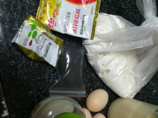 1、入口即化,喷香无比,非常好吃的桃酥,所有食材合影