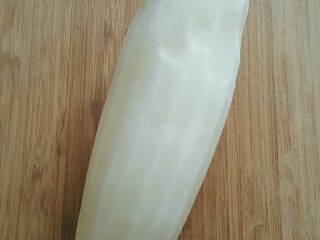 8、海带萝卜羊排汤,白萝卜去皮