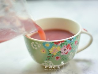 3、清肺藕梨紫薯露,⑥程序完成机器会呜叫，取出倒入杯中即可饮用