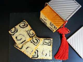 12、芝麻酱花纹吐司,切片，有木有很漂亮啊