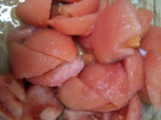 5、西红柿疙瘩汤,去皮的西红柿切块