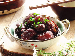 12、#糖醋菜#陈醋焖猪蹄,上碟,撒点葱花即可食用