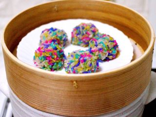 20、萝卜丸子&海鲜煲,美味可口又营养健康的萝卜丸子和海鲜汤就做好喽……