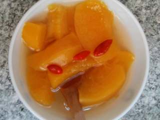 7、黄桃罐头（水蜜桃罐头）,黄桃罐头