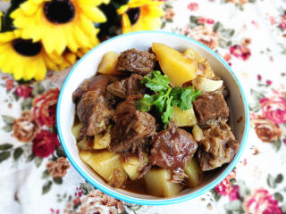 16、咖喱牛肉土豆,开饭吧。