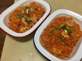 11、「吃货久久」鸡蛋虾仁泡菜炒饭——你敢不敢再好吃一点？！,起锅！老公说比韩国料理店的拌饭好吃多了????????