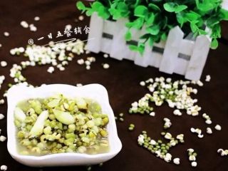 5、绿豆百合薏米汤, 喜欢甜味的，出锅加糖调节。