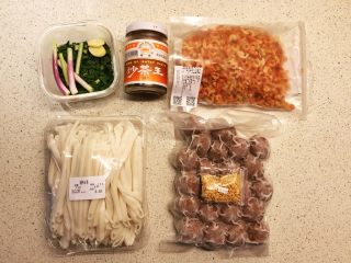 1、美味粿条,食材大集合。
