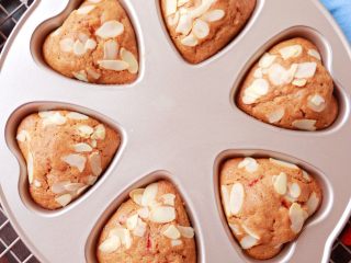 16、红糖草莓麦芬,成品图