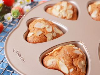 17、红糖草莓麦芬,成品图