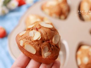 20、红糖草莓麦芬,成品图