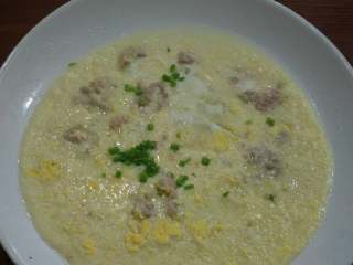 4、家庭肠粉,最后可以开吃了。