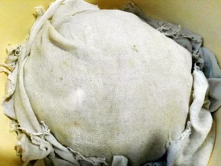 8、八珍糕,盖上湿布醒二十分钟