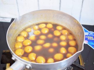 10、红糖姜汁丸子,煮至丸子浮在水面