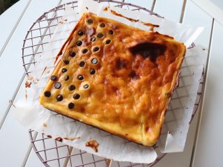 24、浓情芝士布朗尼蛋糕,挪至晾网晾凉