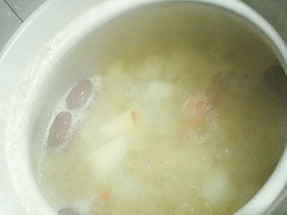 11、冰糖雪梨银耳红枣羹,已经炖好了