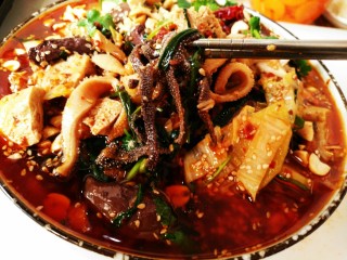 22、家常毛血旺,牛百叶有嚼头。