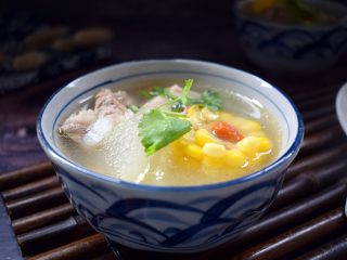 18、冬瓜玉米排骨汤,成品图