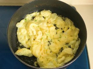 5、年年高,快速翻炒后盛出