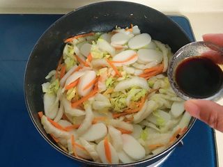 9、年年高,倒入生抽