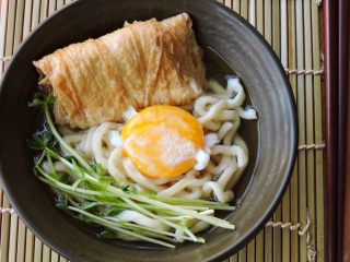 2、日式乌龙面,摆盘,完成